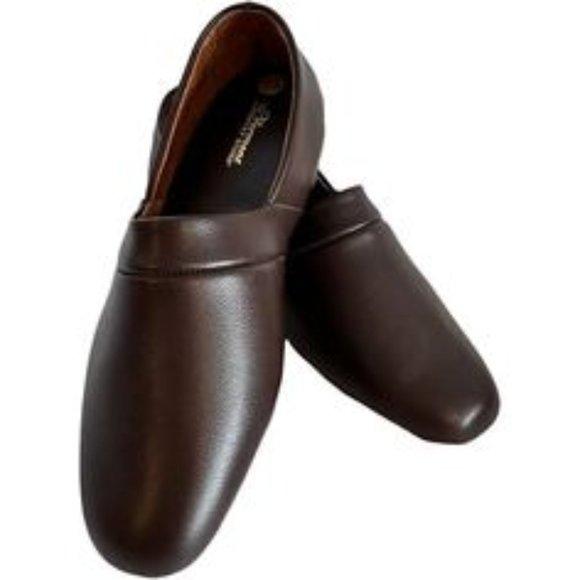 The Vermont Country Store Men\'s Classic Leather Slippers main image 12
